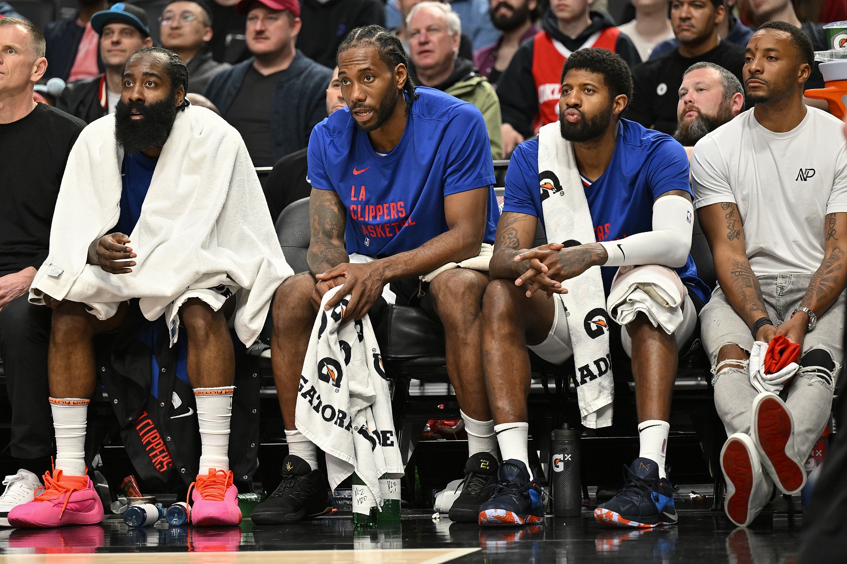 开云APP-不给长约！快船对待哈登跟乔治如出一辙 尤其是看到76人的下场后