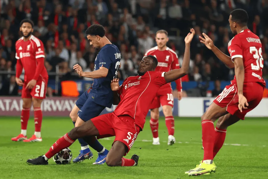 开云体育下载-杰拉德：首球科纳特本可在对抗中做更好，巴黎总能撕开防线