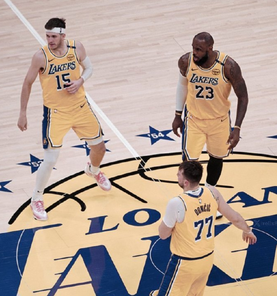 开云体育下载-53+45+94!神级交易,我以为他是来辅助老詹的...