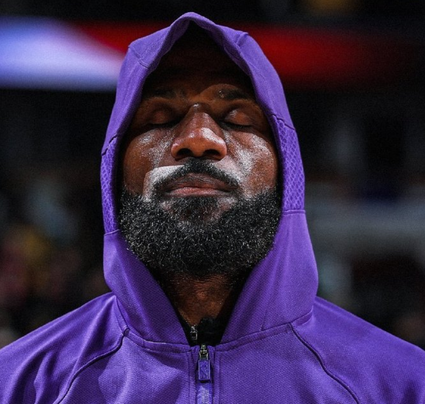 开云体育下载-53+45+94!神级交易,我以为他是来辅助老詹的...